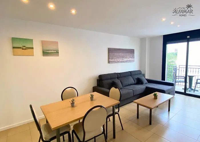 Yasumi - 4p Modern With Parking & Swimming Pool *