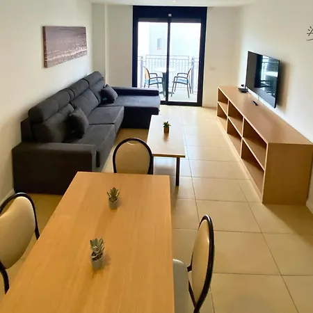 Yasumi - 4p Modern With Parking & Swimming Pool Apartmán *