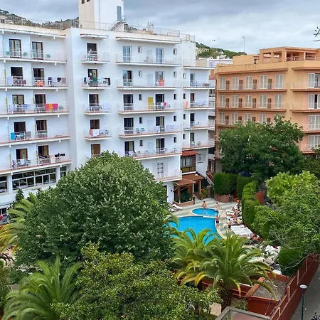 Apartment Yasumi - 4p Modern With Parking & Swimming Pool