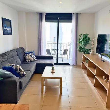 Yasumi - 4p Modern With Parking & Swimming Pool Apartman