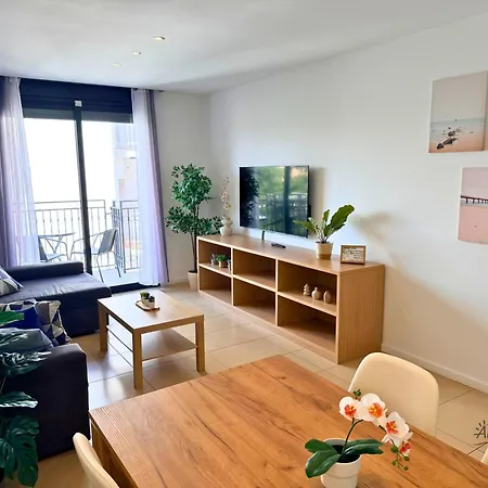 Yasumi - 4p Modern With Parking & Swimming Pool Apartman