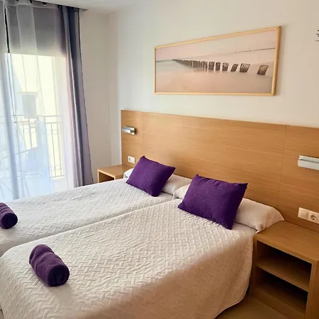 Yasumi - 4p Modern With Parking & Swimming Pool *