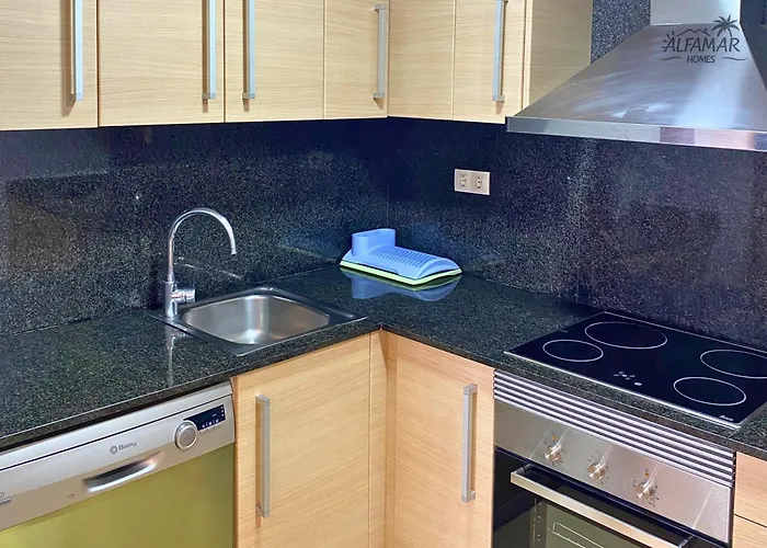 Yasumi - 4p Modern With Parking & Swimming Pool Apartment *